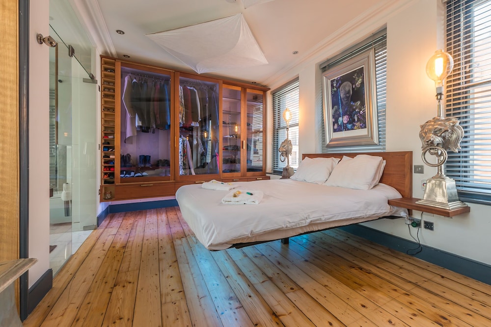Luxury Penthouse, 3 Bedrooms, Non Smoking, City View photo 3