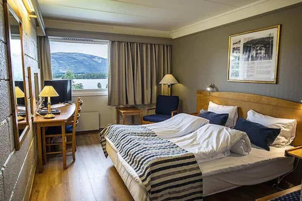 Double Room, 1 Double Bed with Sofa bed photo 1