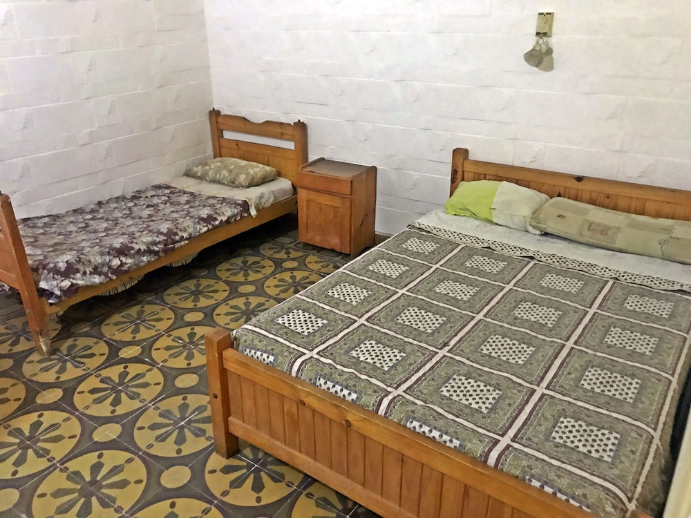 Economy Triple Room, Multiple Beds, Non Smoking photo 1