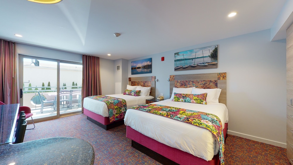 Premier Room, 2 Queen Beds, Accessible, Kitchenette photo 1