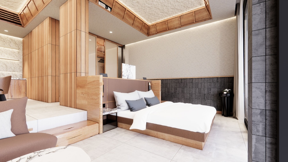 Suite with Balcony