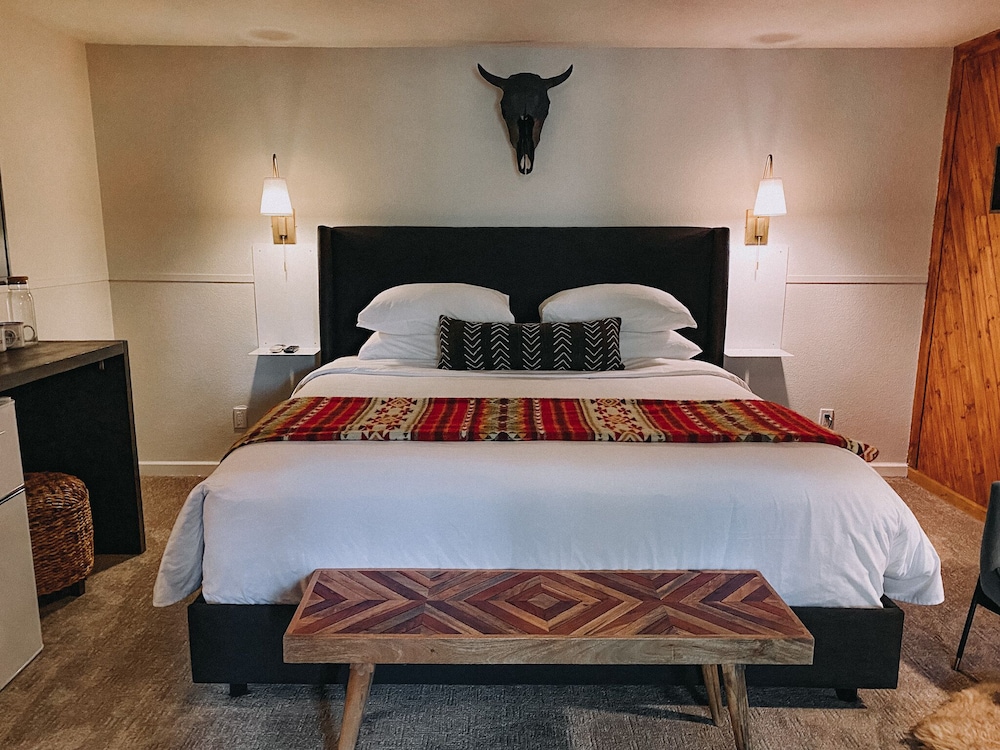 Boxelder King Junior Suite (Adults Only) photo 3