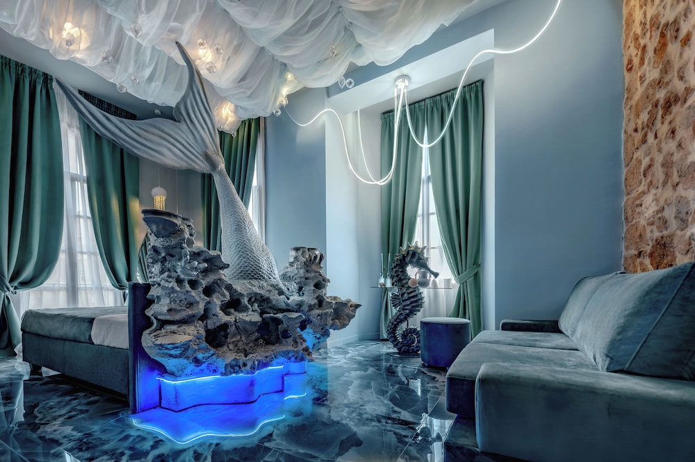The Sea Pearl Suite