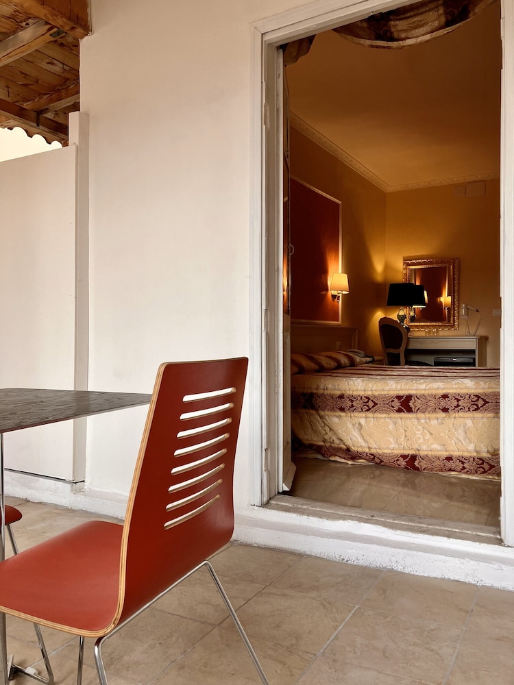 Classic Double Room, Terrace photo 3