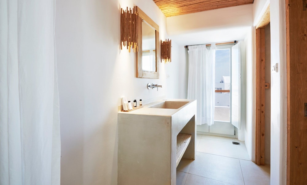 Executive Room Caldera View with Outdoor Mini Plunge Pool Double - Photo 4