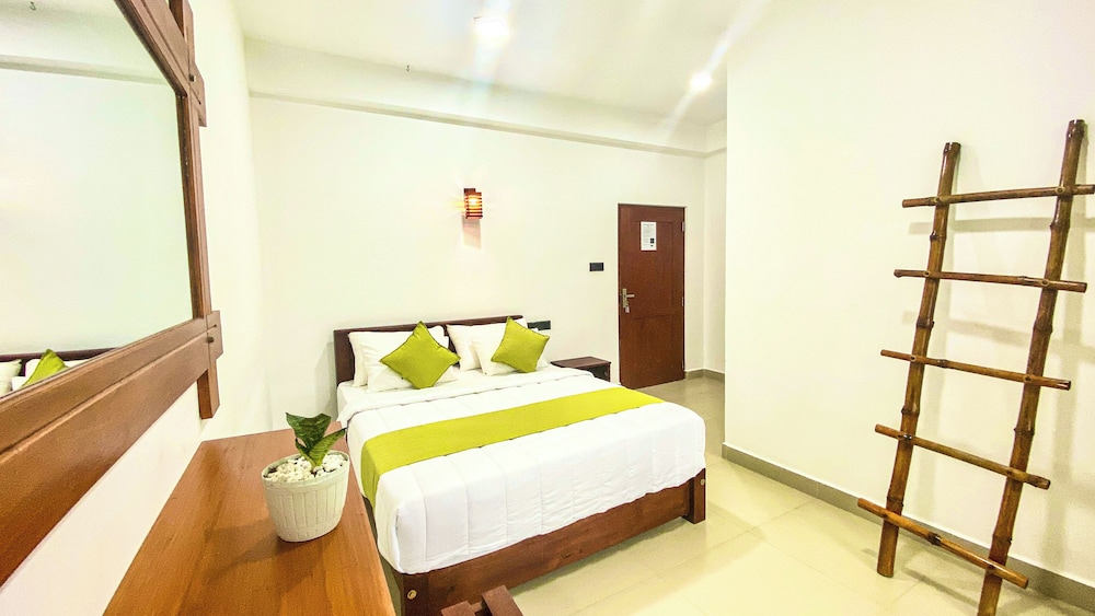 Classic Double Room, Balcony photo 2