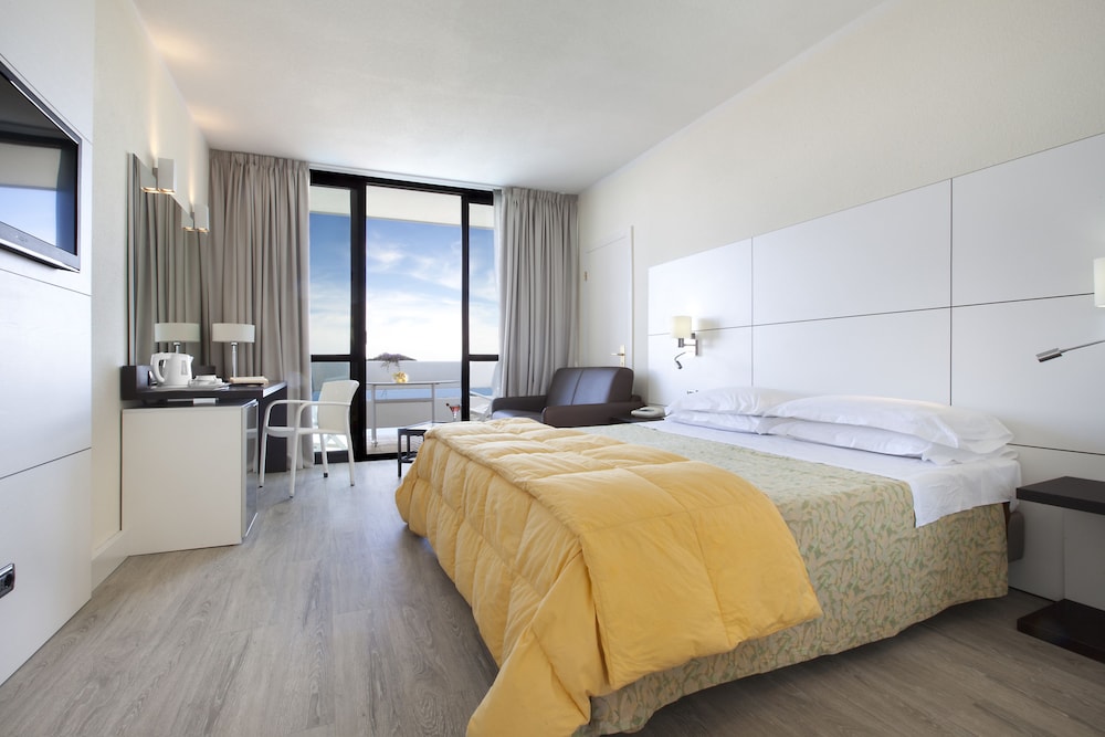 Junior Double Or Twin Room photo 2