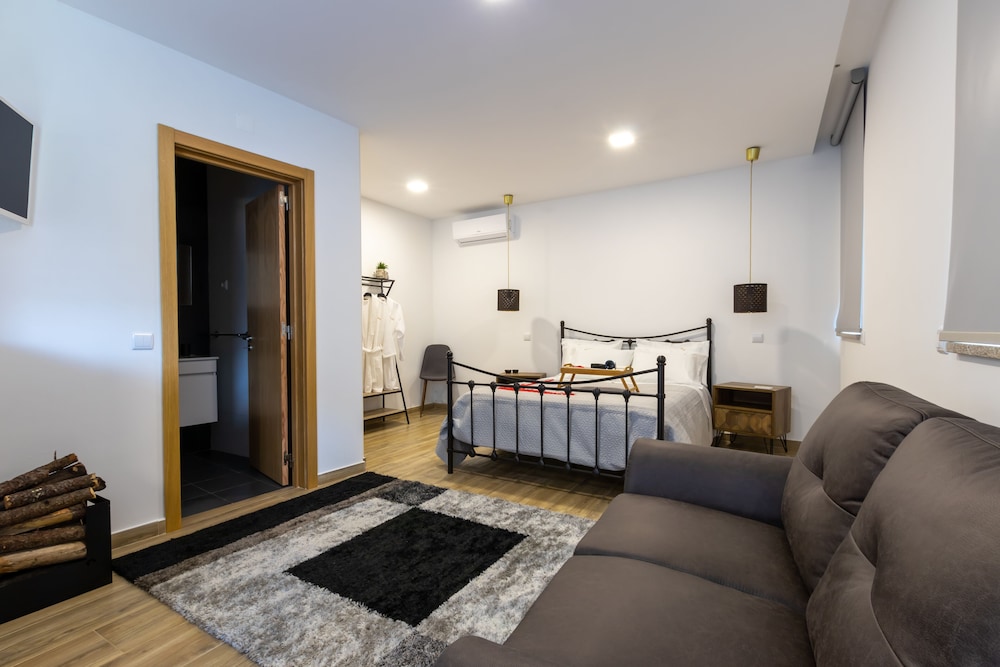House, 1 Bedroom (Casa da Nora) - Photo 10