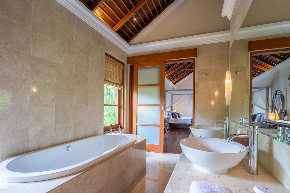 Luxury Villa, 3 Bedrooms, Private Pool photo 3