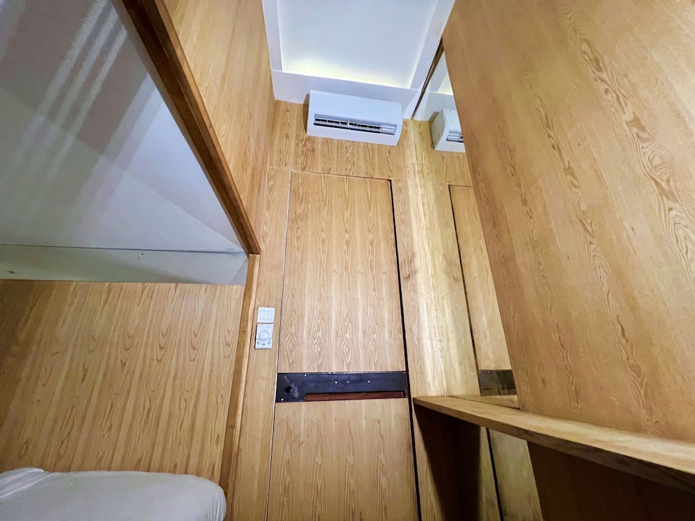 Private Double Bedroom - Photo 5