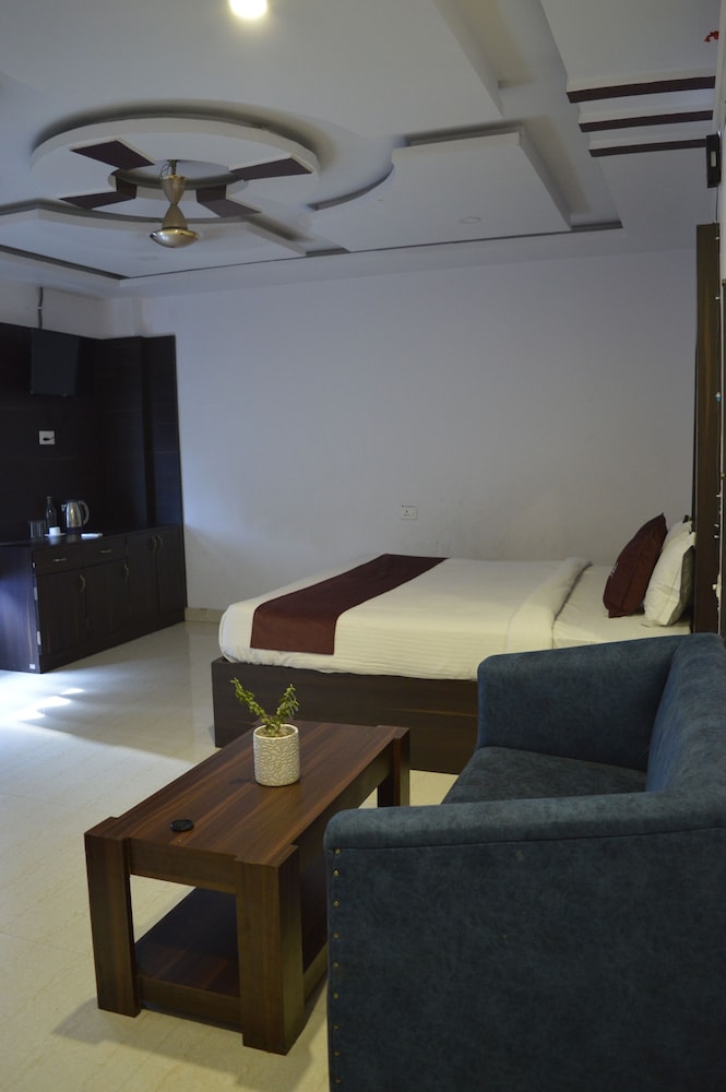 Deluxe Double Room photo 3