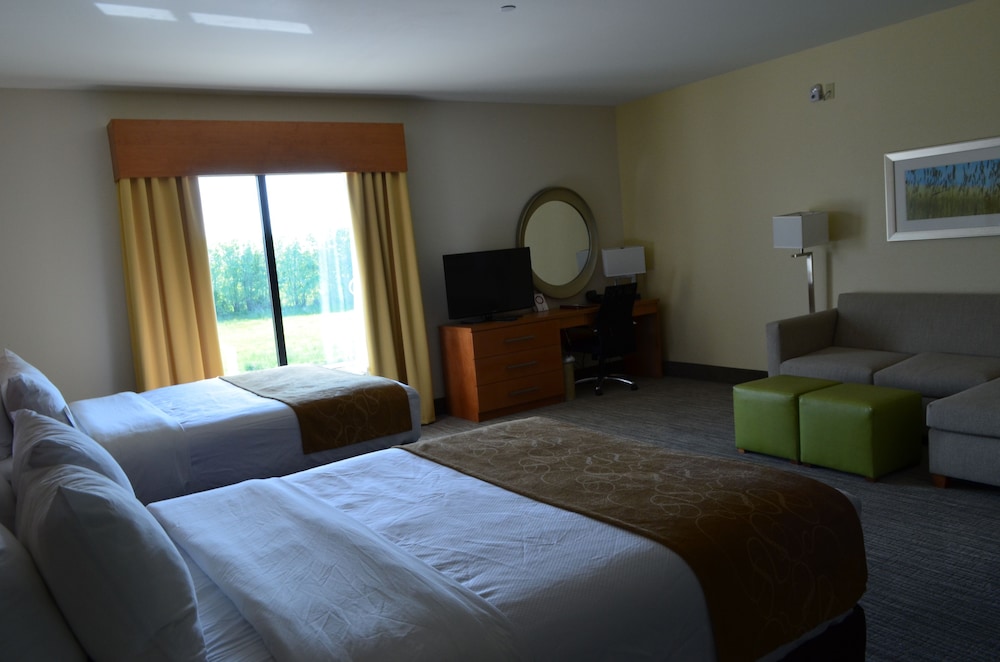 Suite, 2 Queen Beds, Non Smoking photo 3