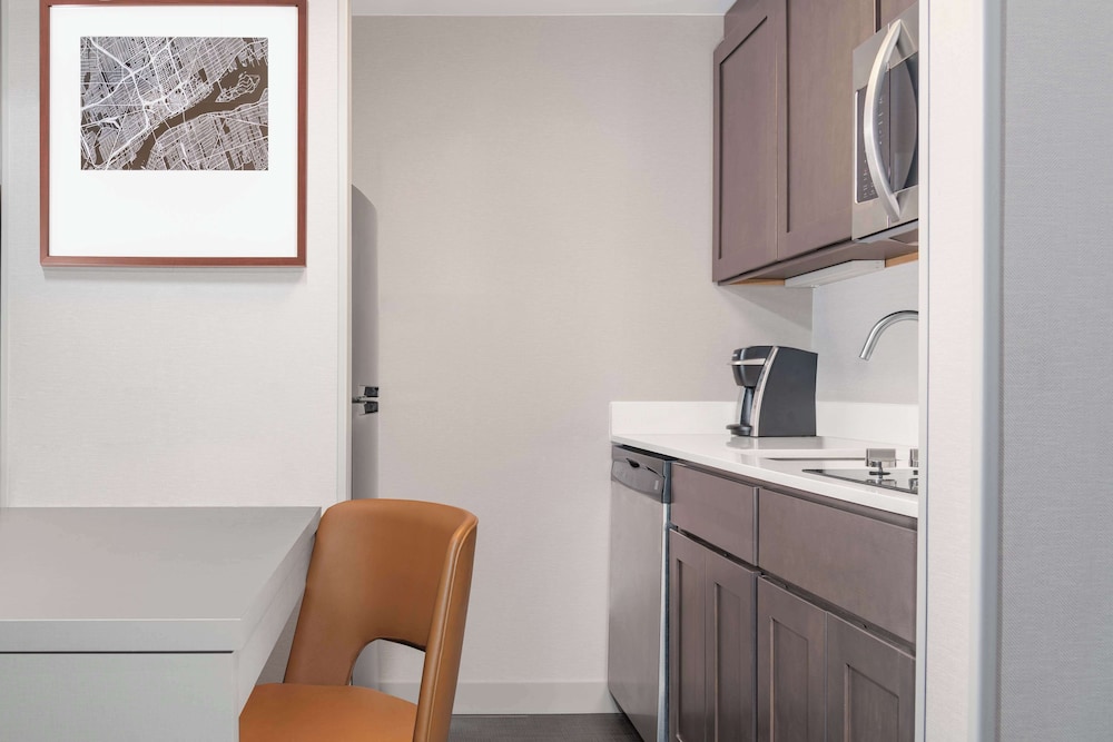 Suite, 1 Bedroom, Non Smoking - Photo 2
