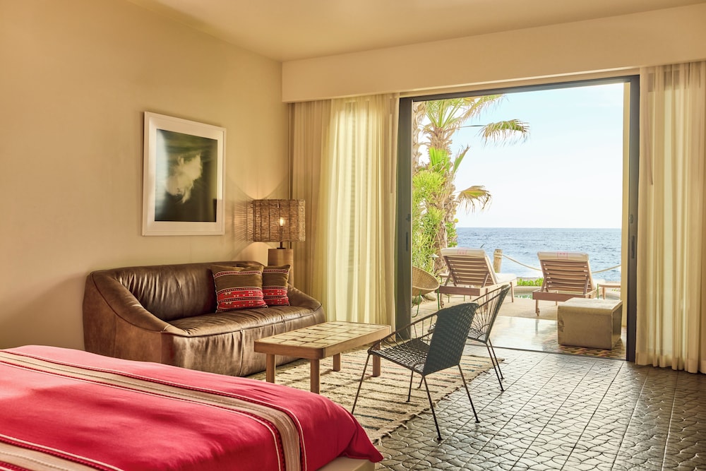 Room, 1 King Bed, Ocean View (Plunge Pool)