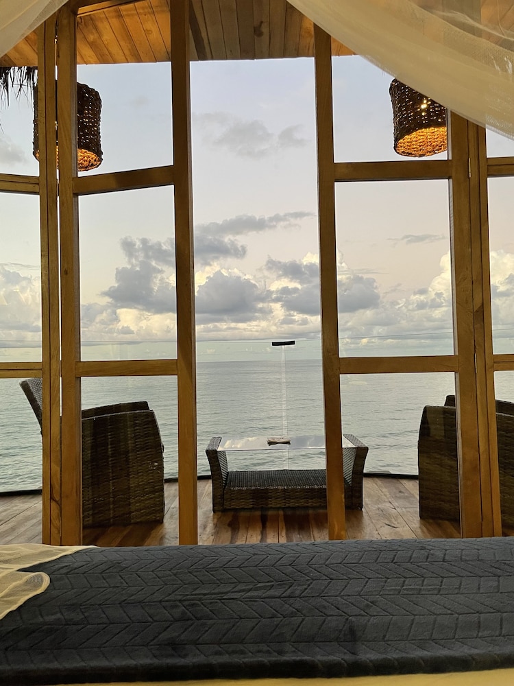 Junior Suite with Sea View - Photo 16