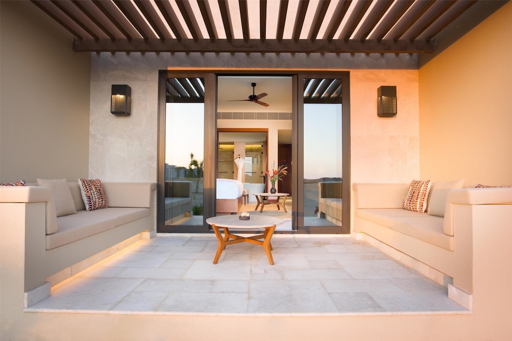 Room, 1 King Bed, Terrace, Sea View - Photo 2