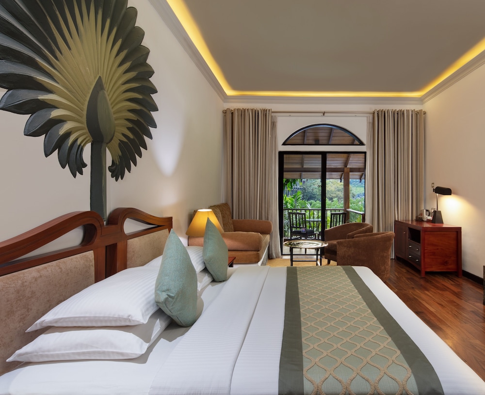 Deluxe Room - Photo 3