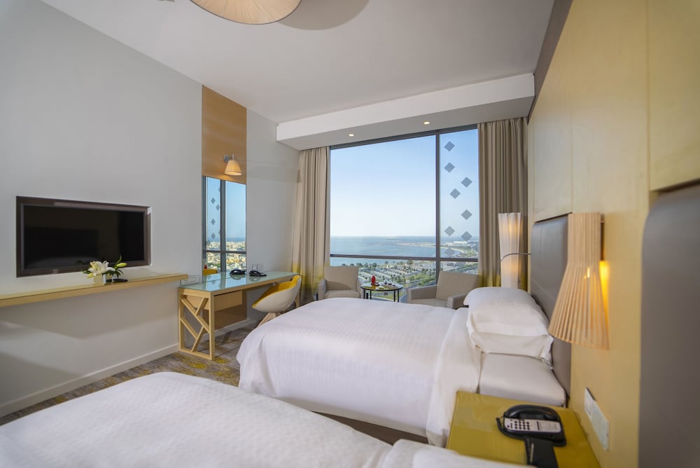 Room, 2 Twin Beds, Sea View (Guest) - Photo 1