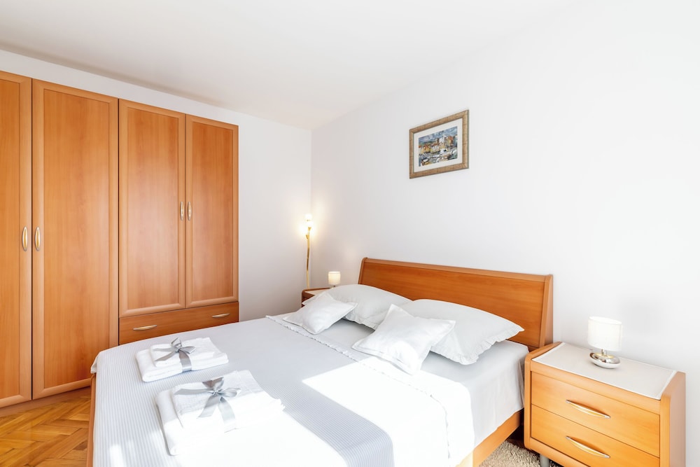 Apartment (A1)
