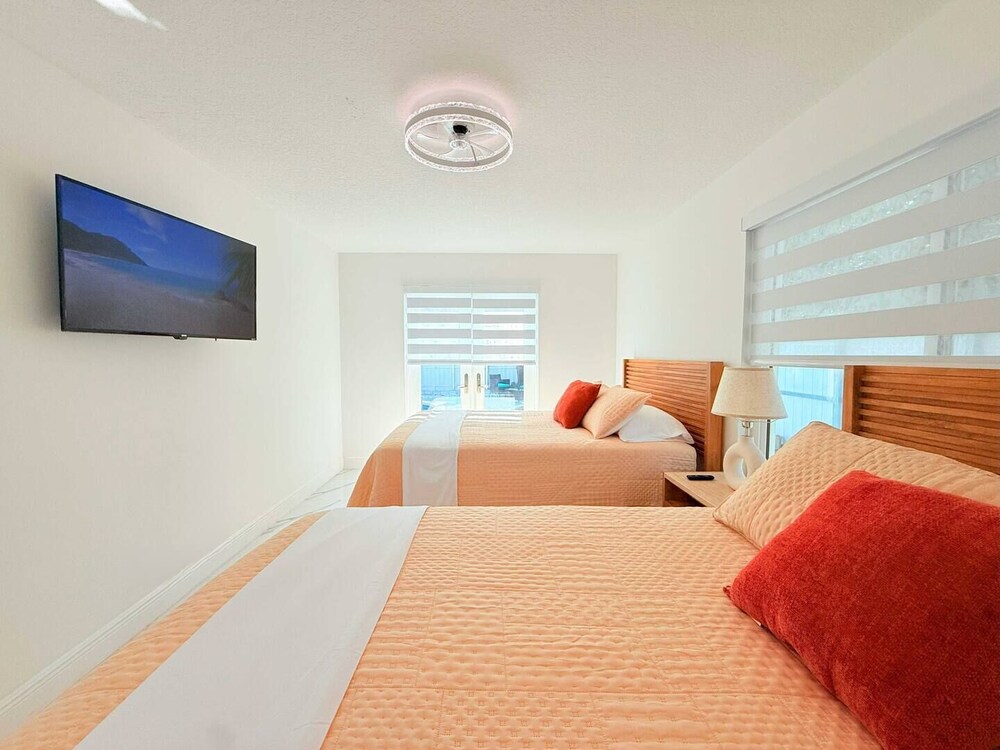 Palm House Near Beach Game Room Pool King Beds, Φωτογραφία 16