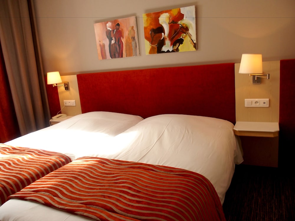 Standard Room, 2 Twin Beds photo 1