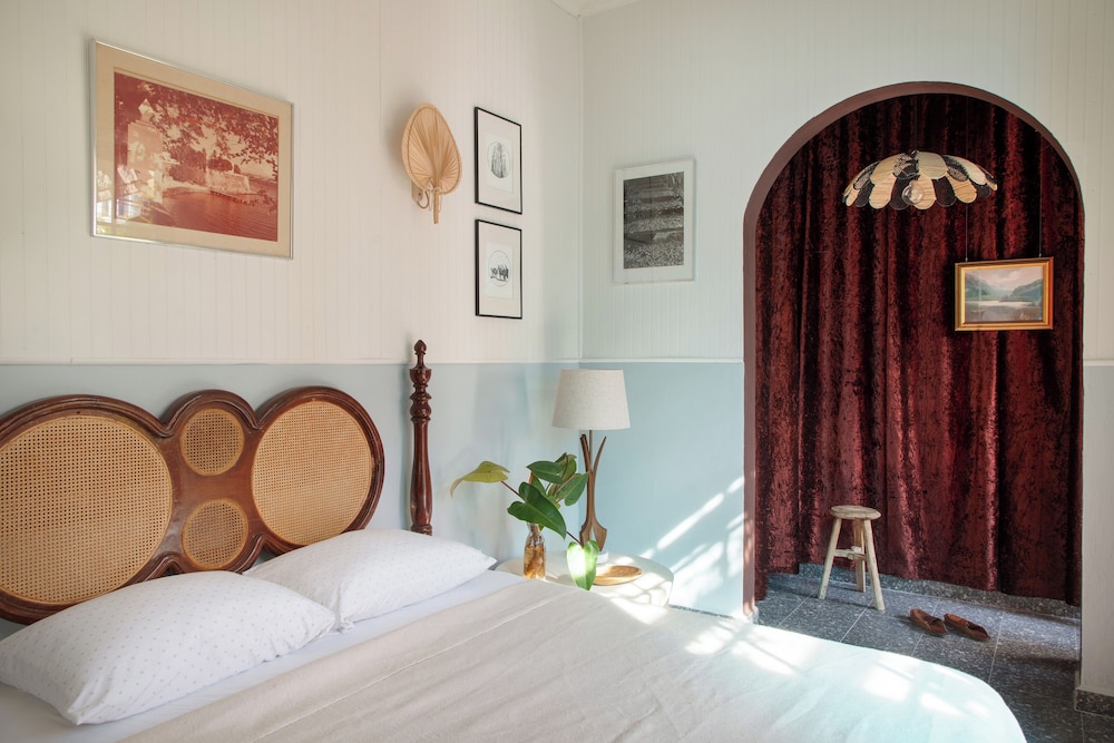 Design Double Room, 1 Queen Bed, Patio photo 2
