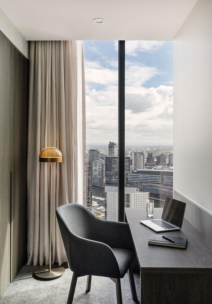 Two-Bedroom Executive Apartment thumbnail 5