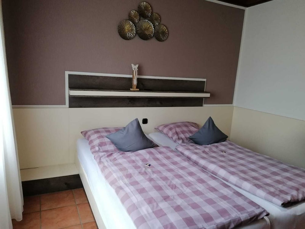 Standard Double Room, Ensuite - Photo 1