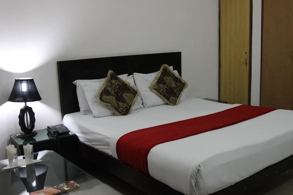 Deluxe Double Room Single Use