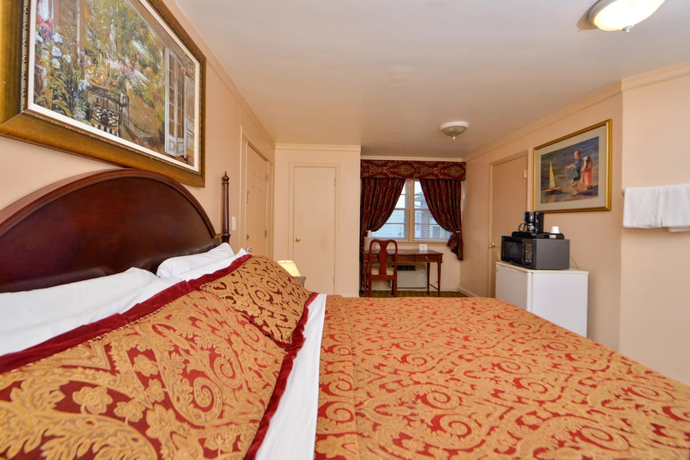 Room, 1 King Bed, Non Smoking photo 1
