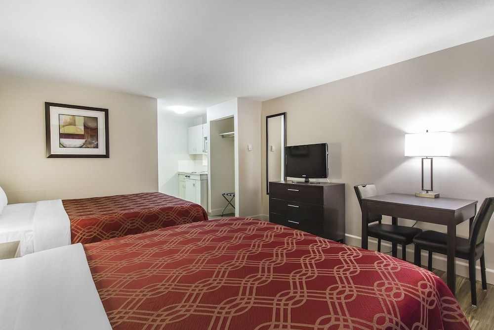 Superior Room, 2 Queen Beds, Non Smoking - Photo 2