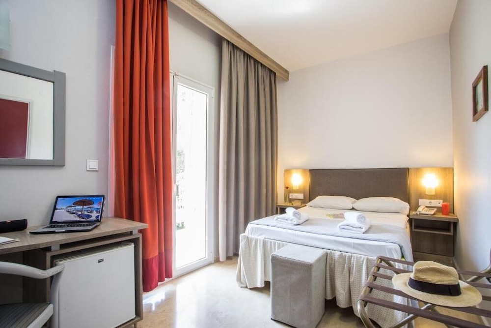 Economy Double Room, Balcony