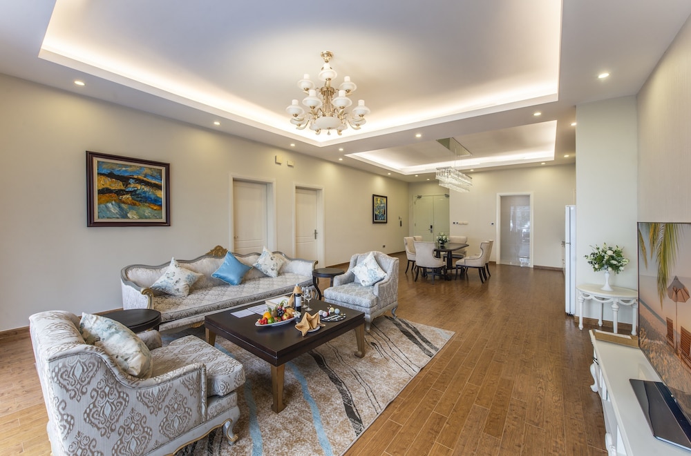 Two bedroom Pool View Villa- Private Pool- VinWonders Access