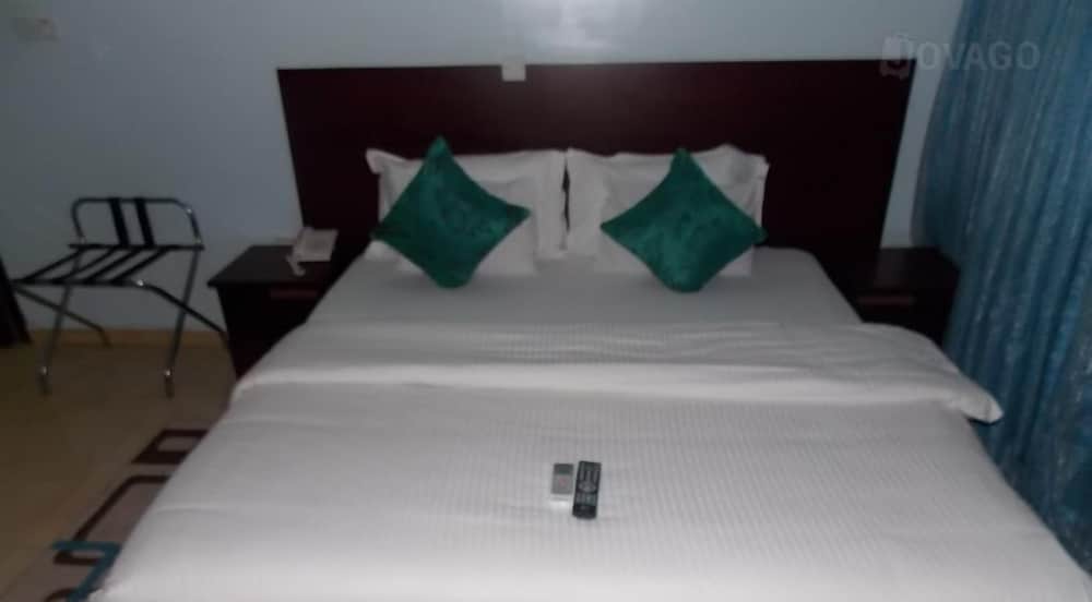Suite photo 1