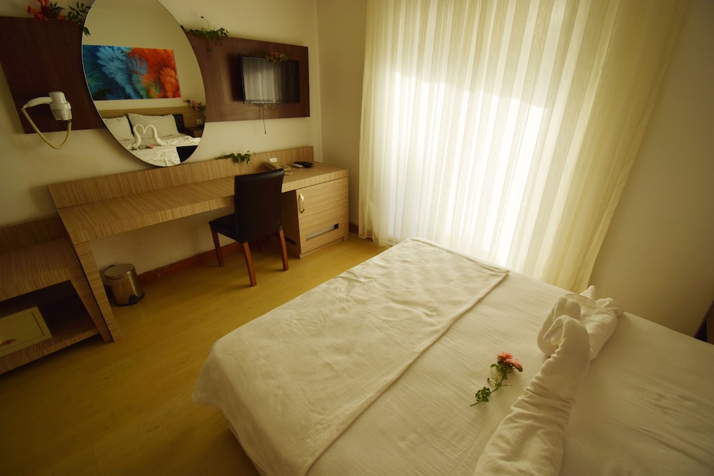 Standard Room photo 2
