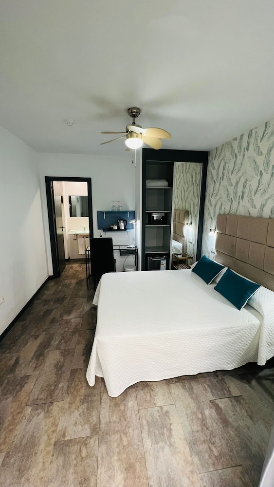Economy Double Room photo 3