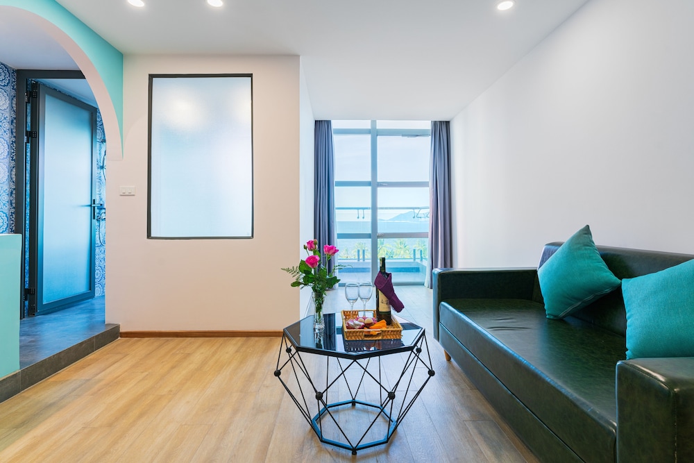 Classic Suite, Sea View - Photo 3