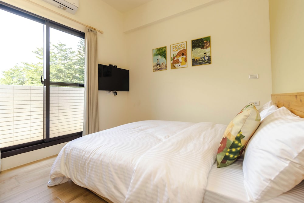 Classic Double Room, Balcony, Park View photo 1