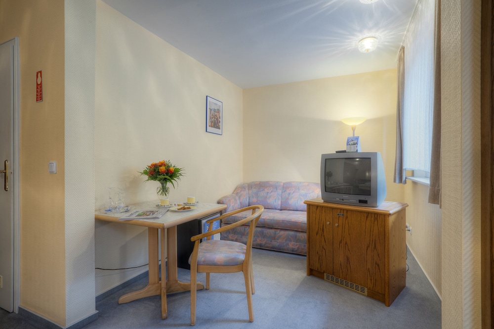 Comfort Single Room (Forest View) photo 3