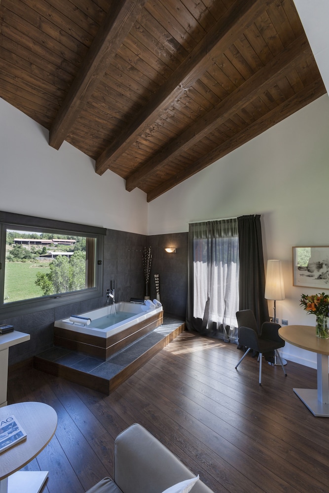 Suite Suite