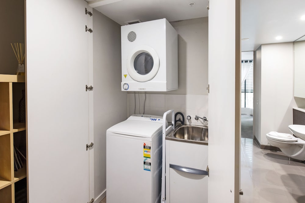 Camperdown 908 St Furnished Apartment, 1 Bedroom photo 2