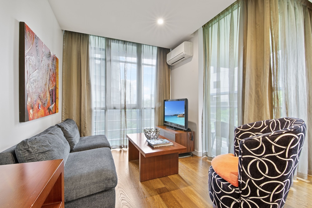 Studio, 1 Queen Bed, Balcony - Photo 4