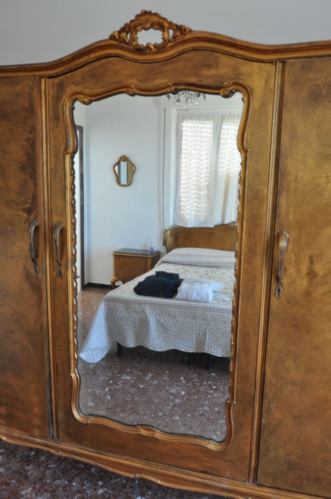 Basic Room photo 2