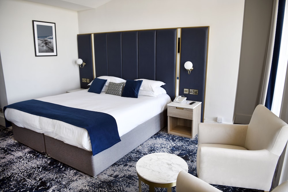 Superior Room, 1 Double Bed, Balcony, Sea View - Photo 11