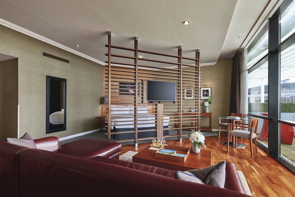 Studio Suite, 1 King Bed, Terrace (View) photo 1