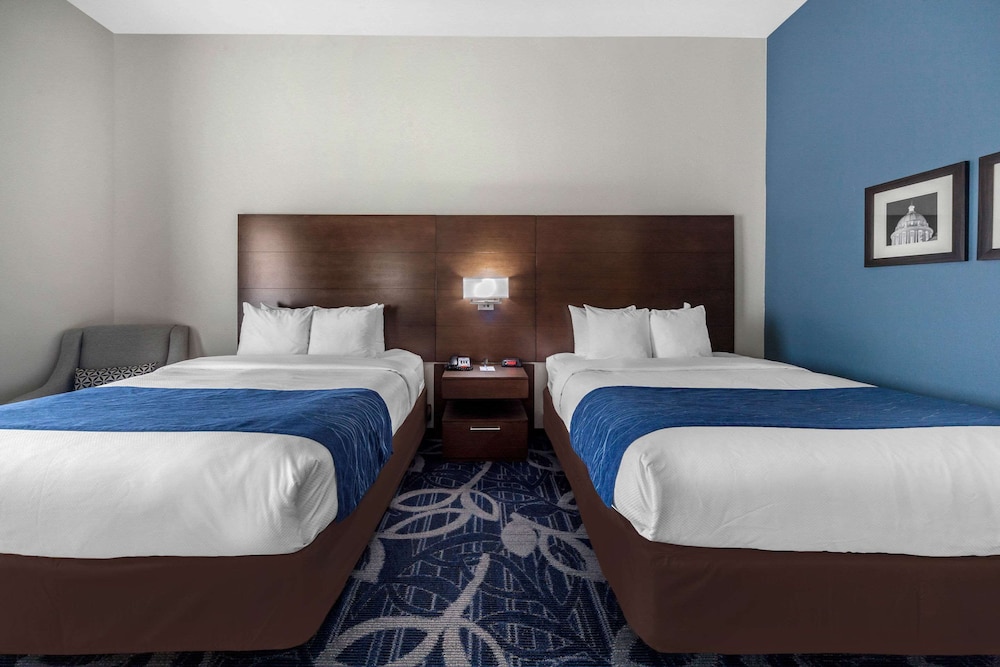 Standard Room, 2 Queen Beds, Non Smoking photo 3