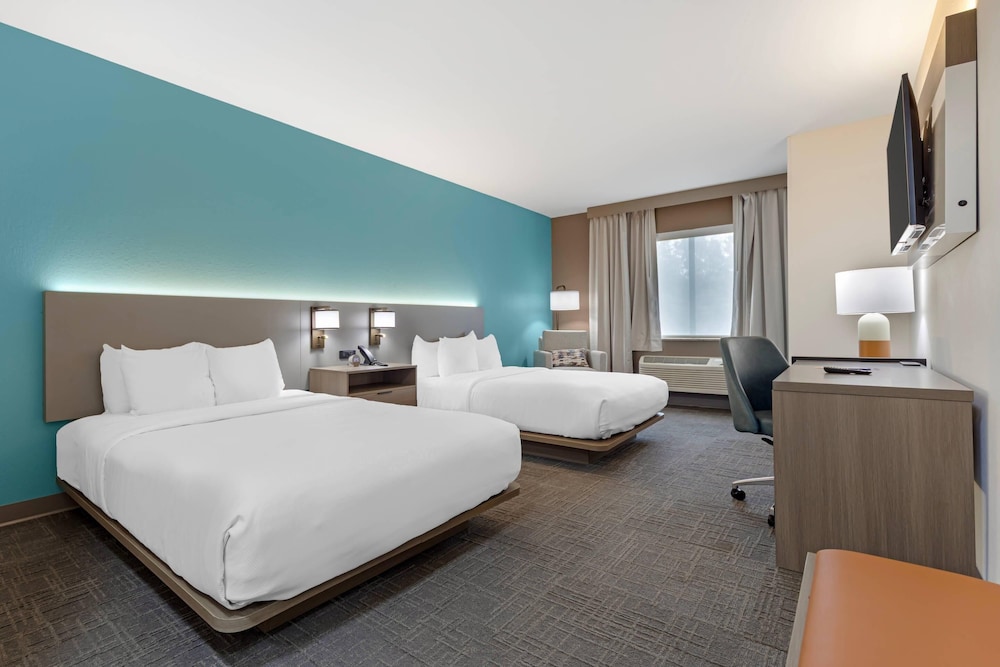 Suite, Multiple Beds, Accessible, Non Smoking photo 2