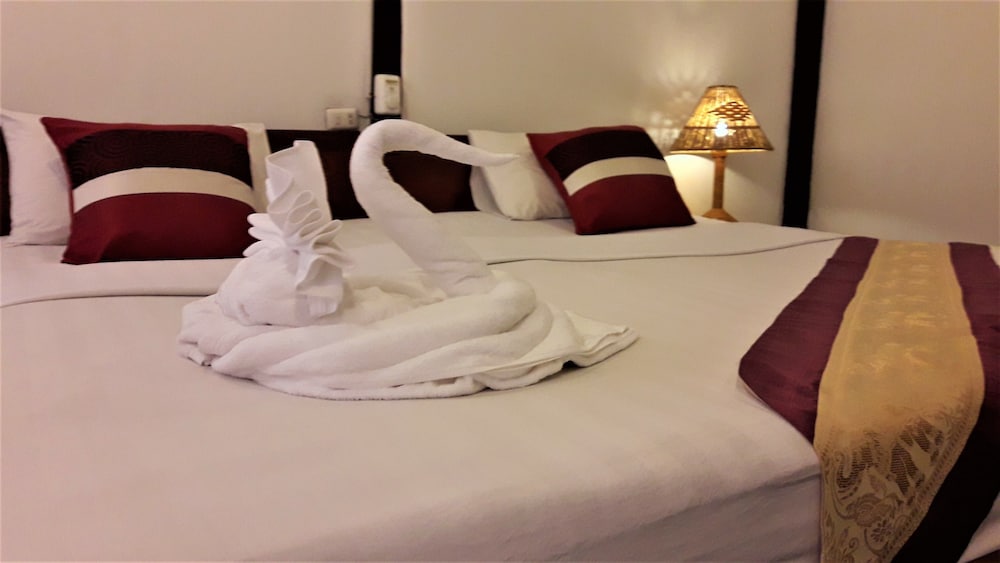 Lao Wooden House - Double Room - NO Breakfast photo 2