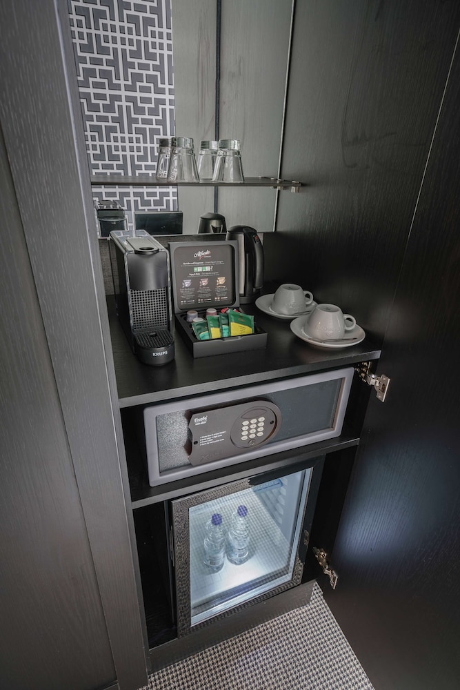 Room, 1 Double Bed, Non Smoking (Water View)