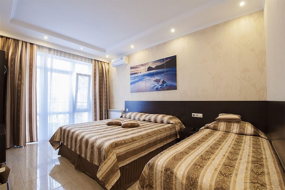 Premium Triple Room